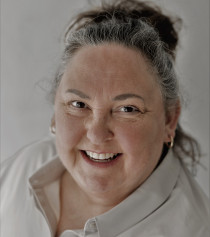Susan Bucher Headshot